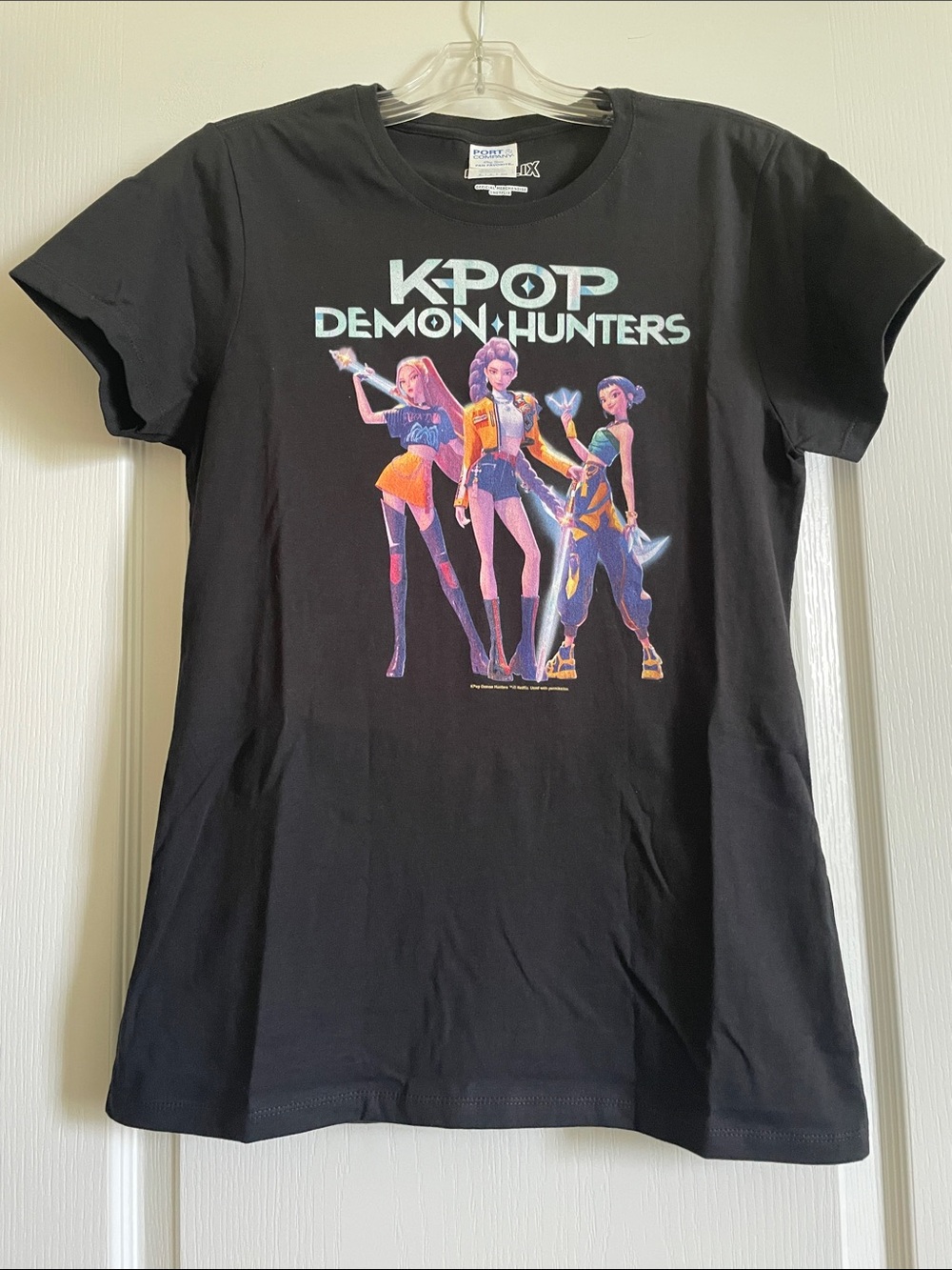 NEW small K-Pop Demon Hunters t-shirt